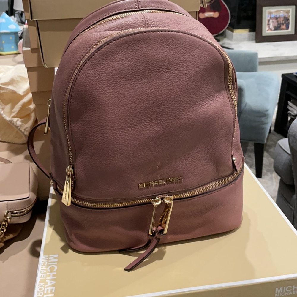 MK BRAND NEW NEVER USED BACKPACK W/dust bag